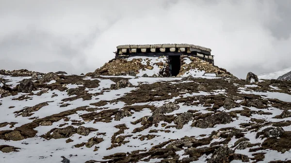Armé Bunkern Perfekt Camaflouged Snö Och Stenig Terräng Östra Himalaya — Stockfoto