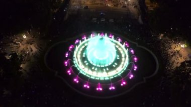 Hava Magic Fountain görünümünde gece, Barcelona, İspanya