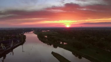 Wrocaw Oder Nehri günbatımı