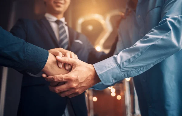 Business Shaking Hands Finishing Meeting Successful Businessmen Handshaking Good Deal — Stock Photo, Image