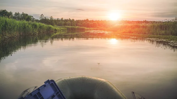 Puesta de sol en la pesca. La naturaleza de Belarús . —  Fotos de Stock