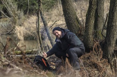 Dinlenme oltası var. Ateş..