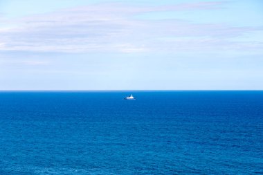 AVACHA BAY, KAMCHATKA PENINSULA, RUSSIA - 10 AĞUSTOS 2018: Gezegendeki en büyük hangarlardan biri, dünyadaki herhangi bir gemiyi alabilecek kapasitede..