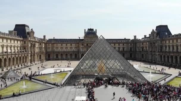 14.06.2018, Francja - Le Louvre Paryż widok z lotu ptaka — Wideo stockowe