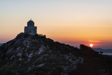 Bir Naxos günbatımı