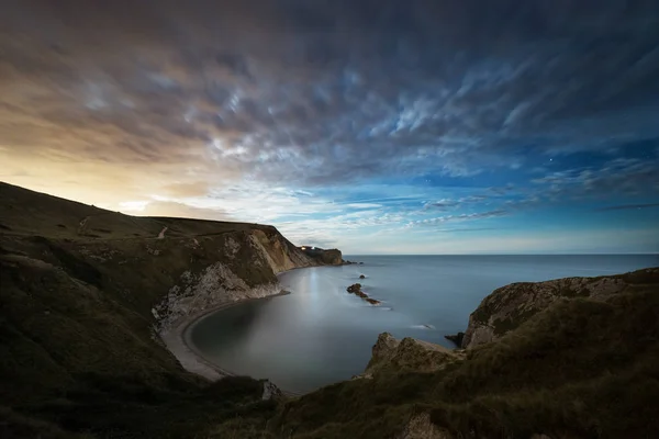 Månsken Över Dorset Kusten Som Månen Stiger Mannen Krig Cove — Stockfoto