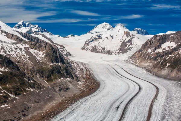 アレッチ氷河の背後にある Jungraujoch の詳細 — ストック写真