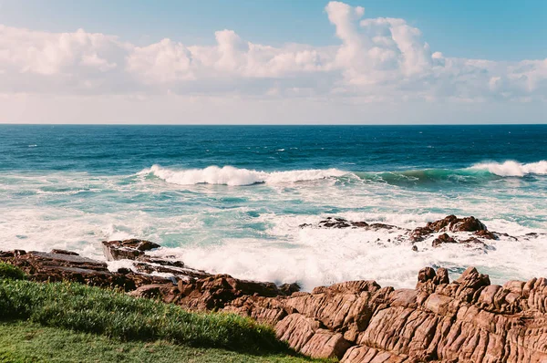 Spiaggia Dell Oceano Margate Sud Africa Cielo Blu Nuvole Bianche — Foto Stock