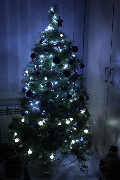 Magia Boże Narodzenie świecące drzewo — Zdjęcie stockowe