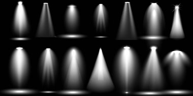 Siyah arka plan üzerine büyük koleksiyonu gerçekçi beyaz sahne aydınlatma.