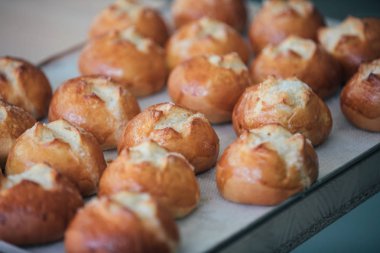 Börek ekmek taze pişmiş ekmek.