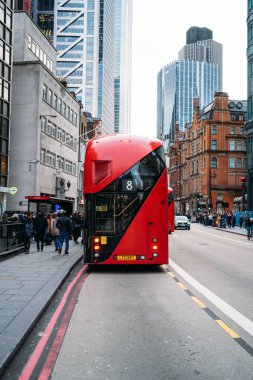 Londra, Uk - 02 Ocak 2020: Londra 'da İngiliz Kırmızı Çift Katlı Otobüs, Uk