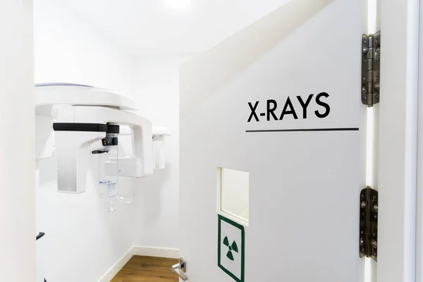 Röntgengép Szoba Fogászati Klinikán Orvosi Fogalom — Stock Fotó