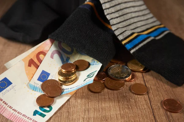 Hiding money in socks is an insecure investment