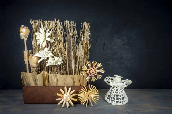 Christmas still life with handcrafted decorations — Stock Photo, Image