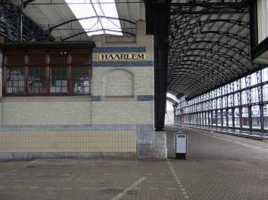 tren istasyonu Haarlem Nethterlands