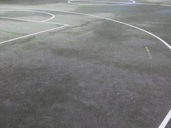 Campo desportivo com linhas brancas e círculos — Fotografia de Stock