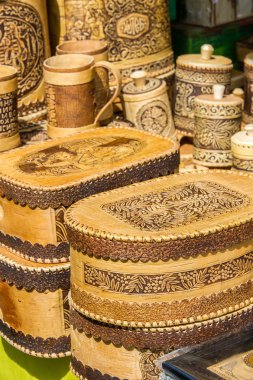 doku, arka plan. Huş kabuğu yapılan el sanatları. Prod