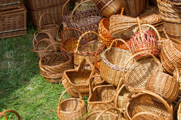 Baskets woven from willow twigs. a container used to hold or car — Stock Photo, Image