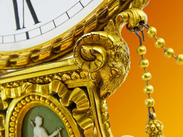 Magnificente Antique Edw Caldwell Gilded Bronze Clock Wedgwood Jasperware Buenas —  Fotos de Stock