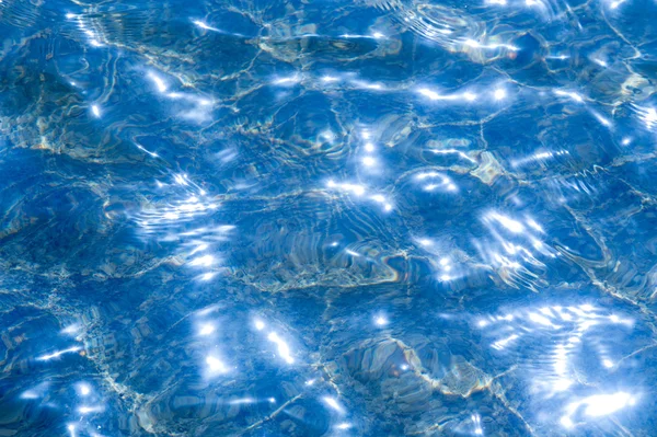 Sfondo Texture Acqua Piscina Fotografata Controluce Bagliore Del Sole Sulle — Foto Stock