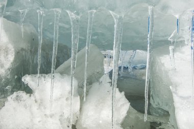 doku. buz. Donmuş buz Nehri üzerinde.