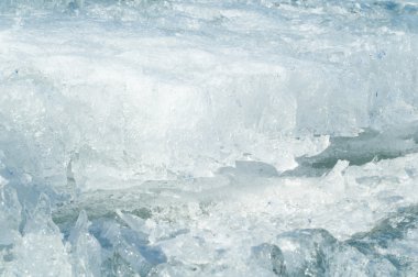 doku. buz. Donmuş buz Nehri üzerinde.