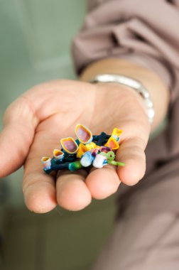 Diş implantları imalatı