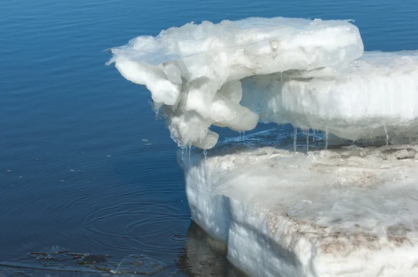 Springfluten Eiswasser Vorfrühling Auf Dem Fluss Russland Tatarstan Kama Fluss — Stockfoto