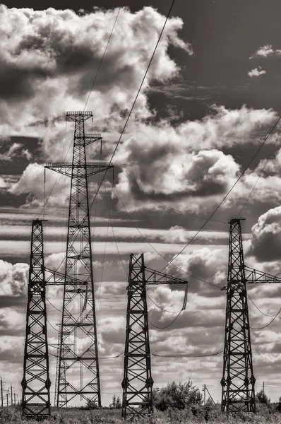 Enerji Polonyalılar Yüksek Gerilim Sonrası Yüksek Gerilim Kule Gökyüzü Arka — Stok fotoğraf