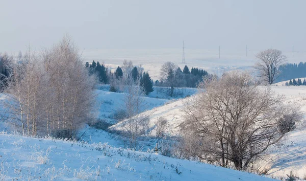 Зимний Пейзаж Мороз Деревьях Туман Испарения Воды Голубое Небо Солнечный — стоковое фото