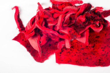 Doku, arka plan. Vizon kürk. Bazı hayvanları kısa, ince, yumuşak saçlı. Kırmızıyla boyalı