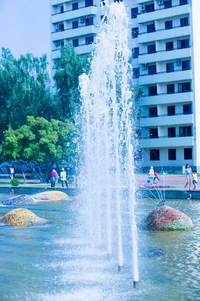 Textur Hintergrund. Stadtbrunnen, dita intere — Stockfoto
