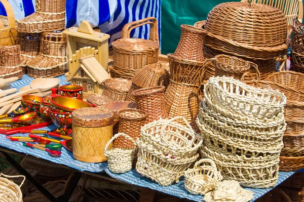 Baskets woven from willow twigs. a container used to hold or car — Stock Photo, Image