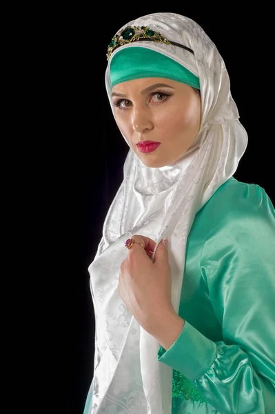 Hijab Lenço Cabeça Islâmico Mulheres Roupa Geral Esconde Figura Pulsos — Fotografia de Stock