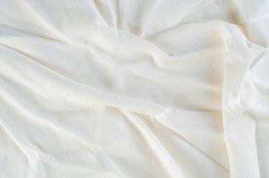 doku dantel. iyi bir açık kumaş, pamuk veya ipek, genellikle birini döngü, büküm veya desenleri iplik örgü tarafından yapılan ve özellikle hazır giyim süsleme için kullanılan.