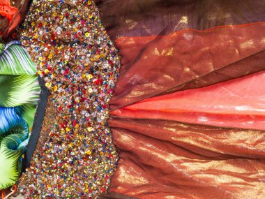 Pembe kahverengi şeffaf kumaş. doku. bornoz. Stüdyo fotoğrafı