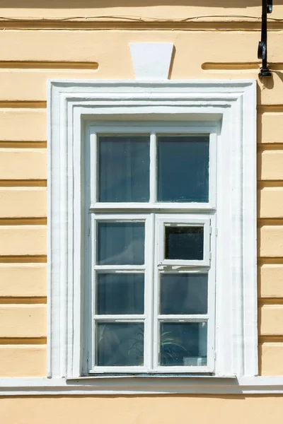 纹理的窗口 历史的窗口 以其目前的形式 — 图库照片