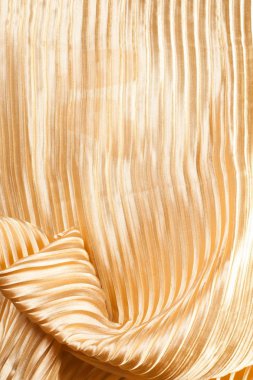 doku dantel. iyi bir açık kumaş, pamuk veya ipek, genellikle birini döngü, büküm veya desenleri iplik örgü tarafından yapılan ve özellikle hazır giyim süsleme için kullanılan.