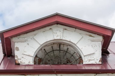 doku pencere. Tarihi pencere. Mevcut haliyle