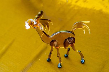 Doku, arka plan, desen. Camdan yapılmış oyuncaklar