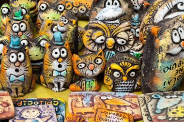 Kil oynak oyuncak. Yazılı oyuncaklar. Kızlar erkekten daha vardır. L