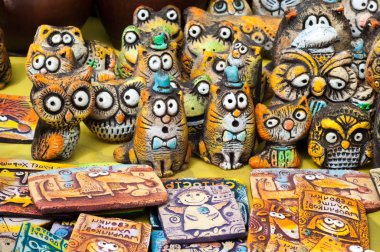 Kil oynak oyuncak. Yazılı oyuncaklar. Kızlar erkekten daha vardır. L