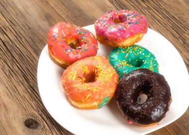 halka, hamur-çocuk, sinker, israf. genellikle bir top ya da halka şeklinde Şekerli hamur küçük kızarmış kek. Klasik yumuşak odak fotoğraf makinesi