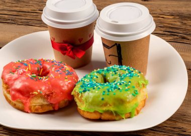 halka, hamur-çocuk, sinker, israf. genellikle bir top ya da halka şeklinde şekerli hamur küçük kızarmış kek.