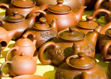 çanak çömlek. Tencere, yemekleri ve toprak yapılan diğer makaleler veya