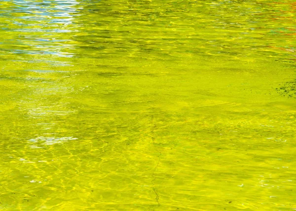 Textura Fundo Água Piscina Piscina Amarelo Colorido Água Amarela — Fotografia de Stock