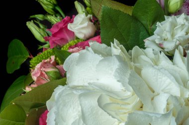 B Güzel buket çiçek büyük düğün töreni için hazır. 