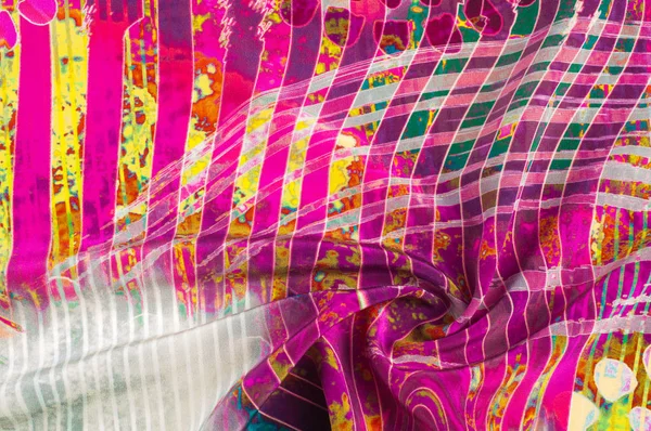 Doku arka plan görüntüsü, soyut desenli ipek kumaş. Renkli ipek kumaş yakın çekim. Filtre uygulanmış tonlu görüntü instagram tarzı. Fotoğraf ipek kumaş. Tekstil tasarımı. Kumaş boyama, boyama batik ipek