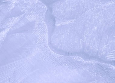 Doku, arka plan, desen. Tül pastel tonları. Mor katlanmış dantel kapatın. Arka plan olarak pastel mor buruşuk tül. Makro görünümü dikiş elbise. Saf düğün Tekstil.